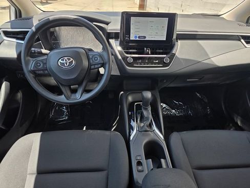 Used 2024 Toyota Corolla LE w/ LE Convenience Package FWD image 11