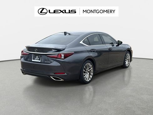 Used 2022 Lexus ES 350 Ultra Luxury w/ Accessory Package 2 image 3