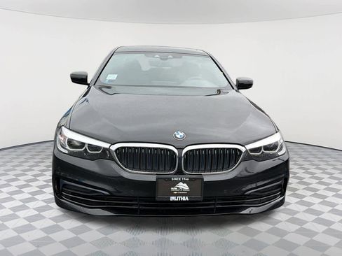 Used 2019 BMW 530e w/ Convenience Package image 2