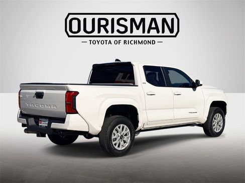 Certified 2024 Toyota Tacoma SR5 image 20