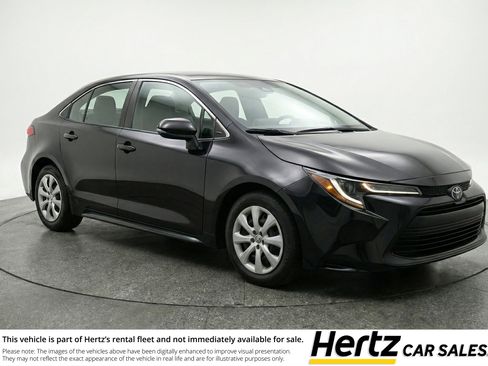 Used 2025 Toyota Corolla LE image 1