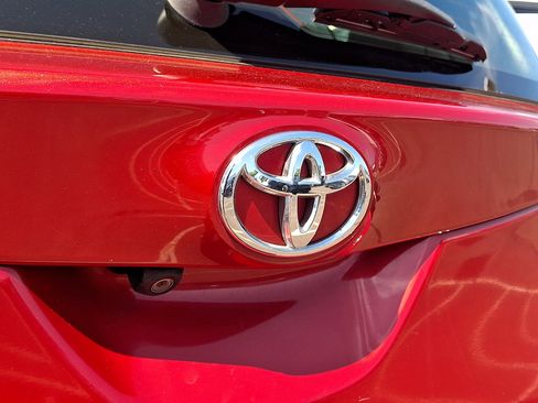 Used 2018 Toyota Corolla iM w/ All-Weather Mat Package FWD image 31
