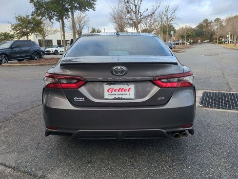 Certified 2021 Toyota Camry SE image 6