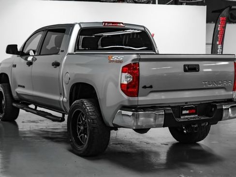 Used 2019 Toyota Tundra SR5 w/ SR5 Upgrade Package AWD/4WD image 9
