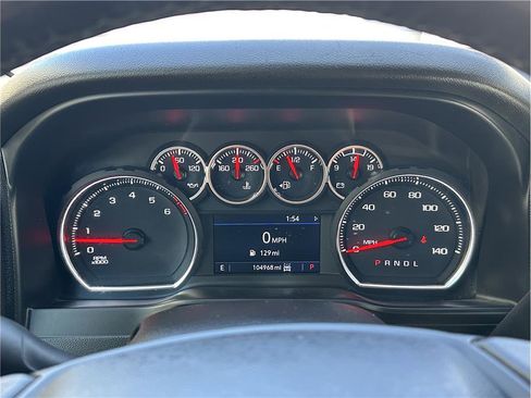 Used 2021 Chevrolet Silverado 2500 LT w/ Convenience Package image 19