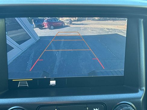 Used 2022 Chevrolet Colorado ZR2 image 25