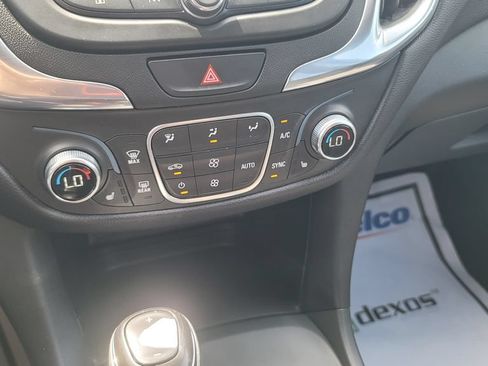 Used 2020 Chevrolet Equinox LT w/ Driver Convenience Package FWD image 22