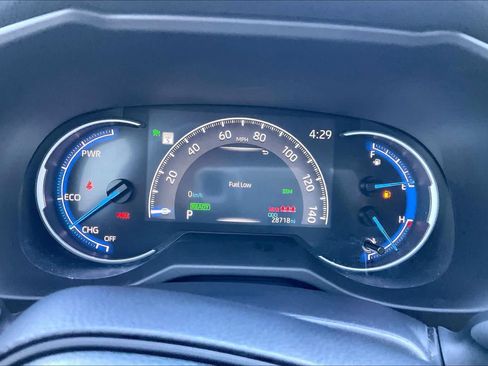 Used 2025 Toyota RAV4 XLE w/ Convenience Package AWD/4WD image 23