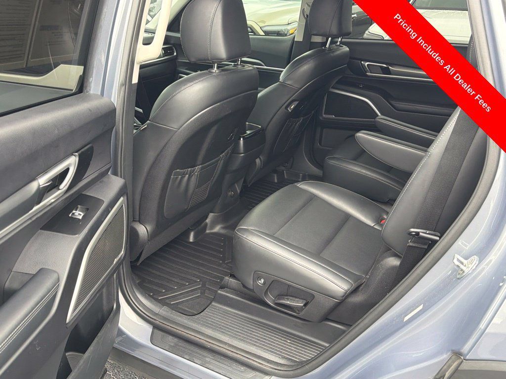 Used 2021 Kia Telluride S AWD/4WD image 36