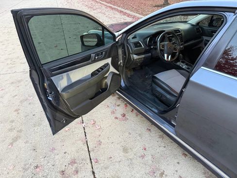 Used 2017 Subaru Legacy 2.5i Sport image 24