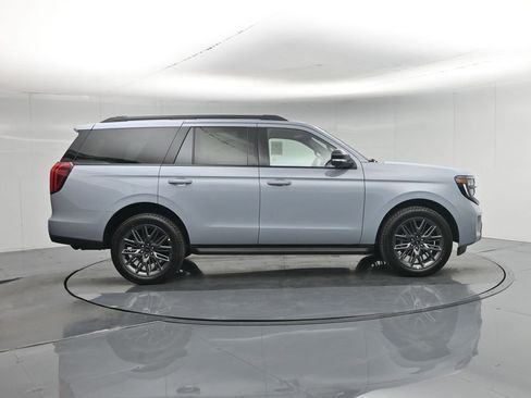 New 2026 Ford Expedition Platinum w/ Stealth Appearance Package AWD/4WD image 29