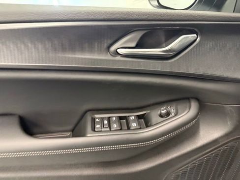 New 2026 Jeep Grand Cherokee Laredo image 15