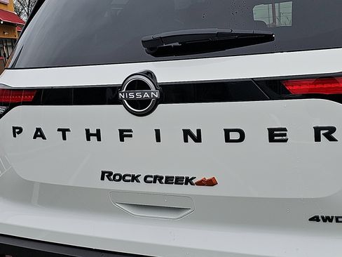 New 2025 Nissan Pathfinder Rock Creek image 18