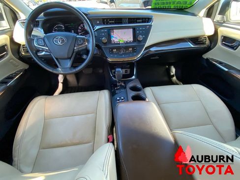 Used 2014 Toyota Avalon Limited w/ Technology Package FWD image 26