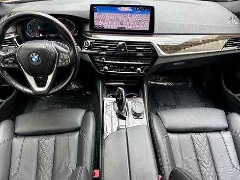 Used 2021 BMW 530i w/ Convenience Package RWD image 14