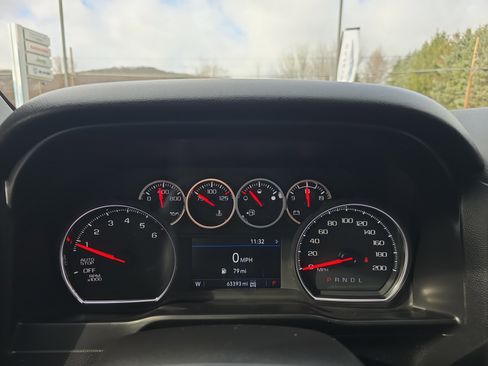 Used 2020 Chevrolet Silverado 1500 LT Trail Boss w/ Midnight Edition image 25