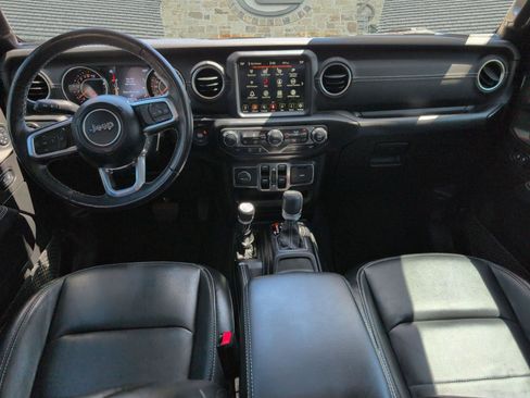 Used 2021 Jeep Gladiator Overland w/ Popular Equipment Package AWD/4WD image 16