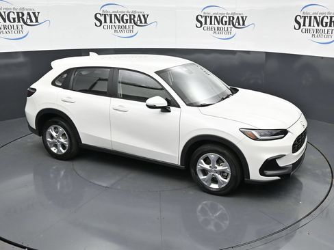 Used 2025 Honda HR-V LX image 18