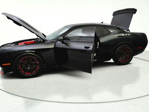 Used 2023 Dodge Challenger R/T w/ T/A Package RWD image 11