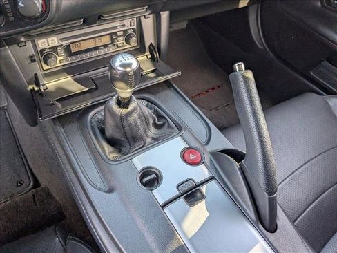 Used 2005 Honda S2000 image 11