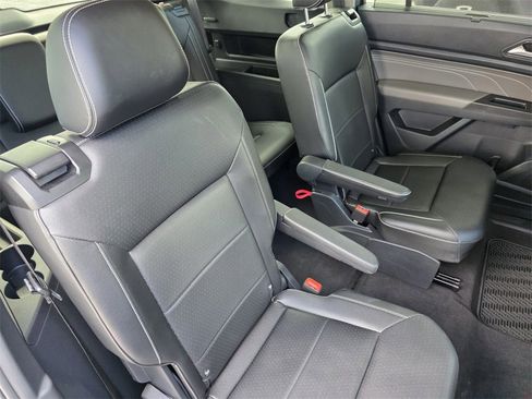 Used 2022 Volkswagen Atlas SEL image 34