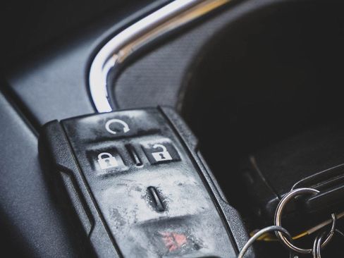 Used 2017 Chevrolet Silverado 1500 LT w/ All Star Edition image 6