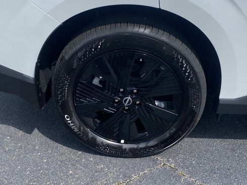 New 2025 Nissan Murano SV image 7