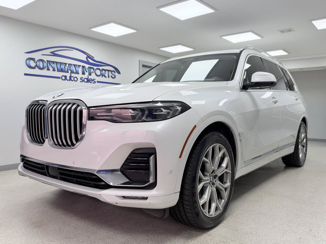 Used 2021 BMW X7 xDrive40i w/ Premium Package AWD/4WD image 1