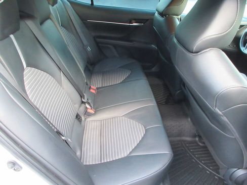 Used 2024 Toyota Camry SE FWD image 17
