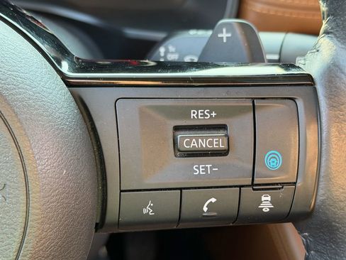 Certified 2024 Nissan Rogue Platinum w/ Platinum Premium Package FWD image 24