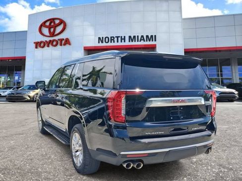 Used 2024 GMC Yukon XL Denali AWD/4WD image 3