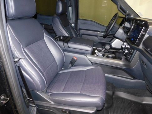 Used 2025 Ford F150 Lariat w/ Equipment Group 502A High image 19