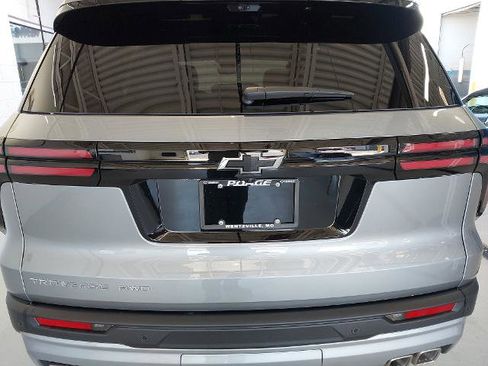 New 2026 Chevrolet Traverse LT w/ Driver Confidence Package AWD/4WD image 33
