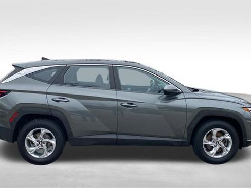 Used 2022 Hyundai Tucson SE image 10