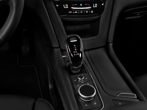 Used 2024 Cadillac XT5 Sportv image 9