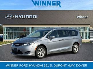 Used 2019 Chrysler Pacifica Limited video 1