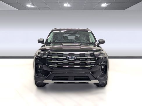 New 2026 Ford Explorer Active w/ Active Comfort Package image 5