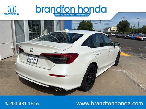Used 2023 Honda Civic Sport image 6