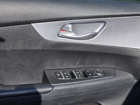 Used 2022 Kia Forte Sedan FWD image 21
