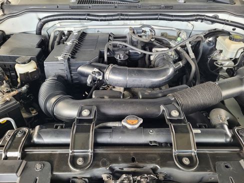 Used 2013 Nissan Frontier S image 20