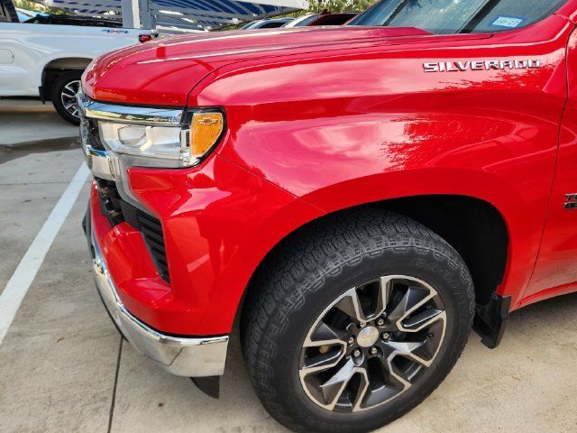 Used 2022 Chevrolet Silverado 1500 LT RWD image 7