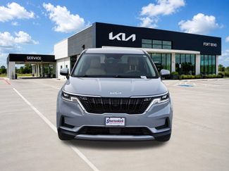 Used 2023 Kia Carnival EX FWD video 2