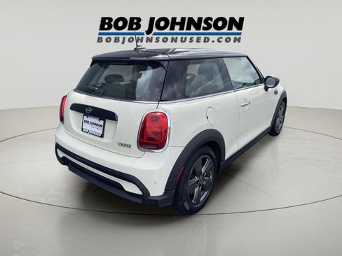Used 2023 MINI Cooper 2-Door Hardtop image 3