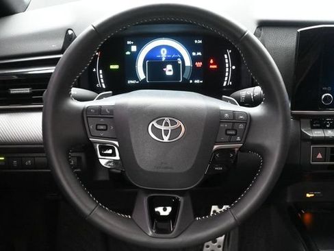 Used 2025 Toyota Camry SE w/ Convenience Package FWD image 23