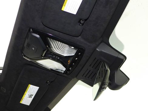 Used 2024 BMW X7 M60i w/ M Sport Professional Package image 16