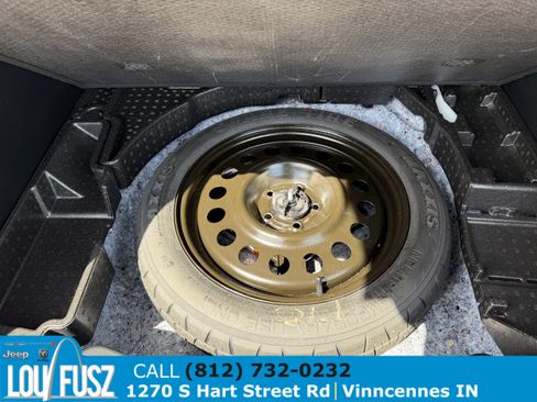Used 2024 Ford Escape ST-Line w/ Cold Weather Package FWD image 10