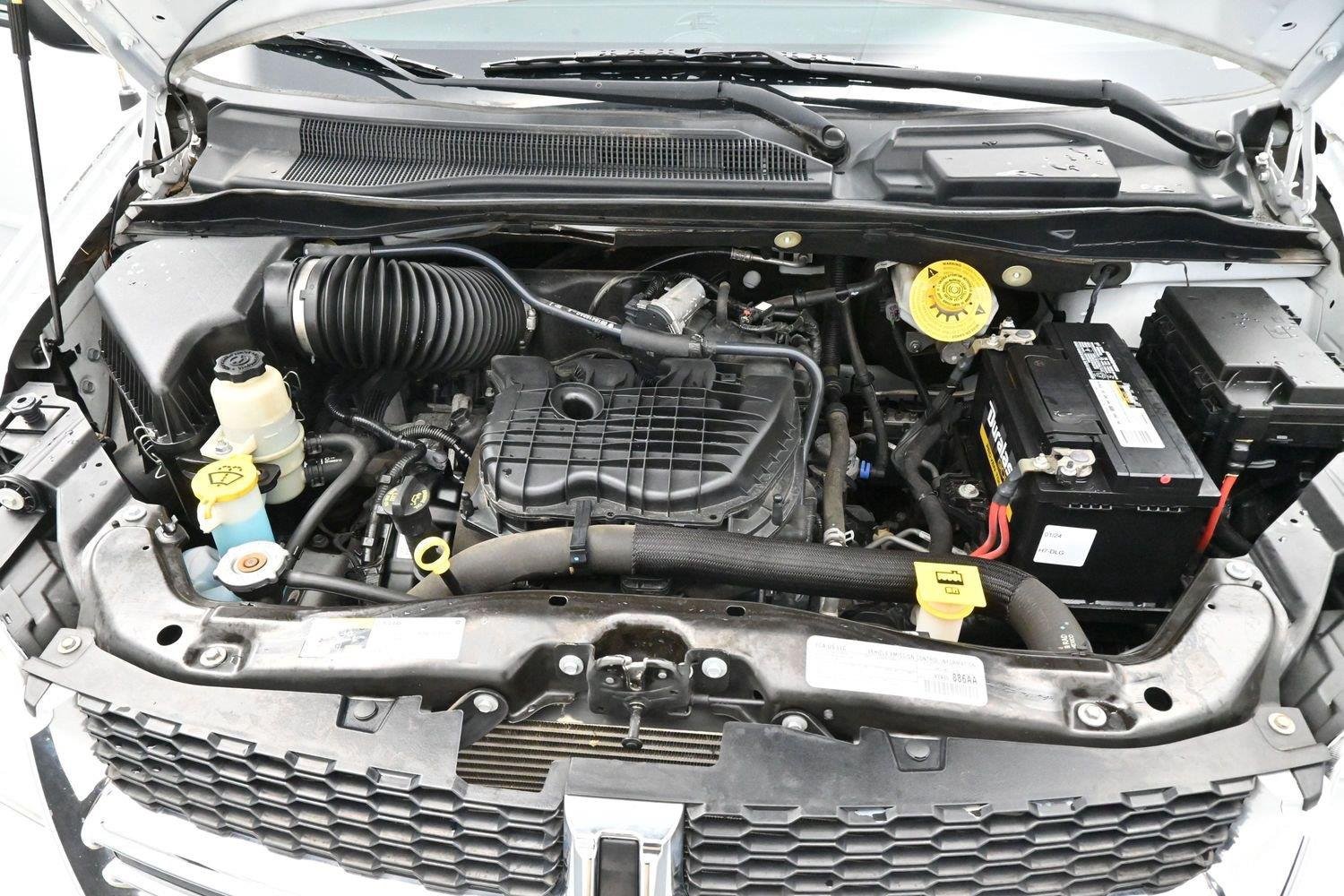 Used 2017 Dodge Grand Caravan SE FWD image 25