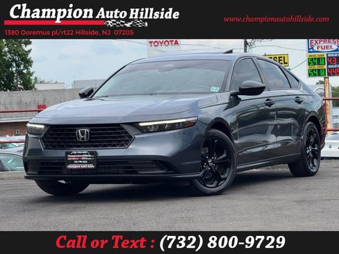 Used 2025 Honda Accord SE image 1