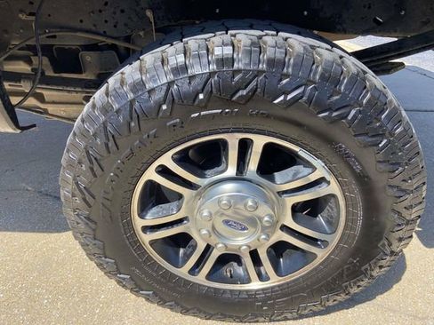 Used 2015 Ford F250 Platinum image 7