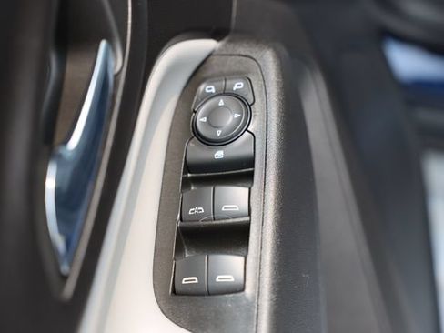 Used 2022 Chevrolet Equinox LS w/ LS Convenience Package AWD/4WD image 12